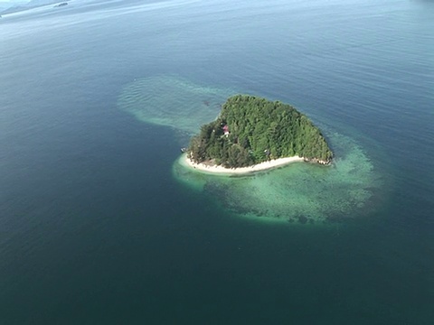 空中岛屿和珊瑚礁的通库阿卜杜勒拉赫曼公园，Kota Kinabalu，马来西亚视频素材