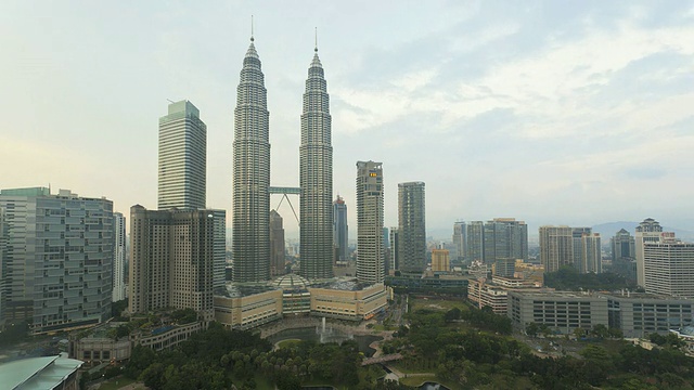 马来西亚吉隆坡市观景中心(KLCC)和马来西亚吉隆坡馆，视频素材