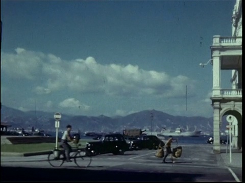 战争纪念碑及海傍(香港)，1950年视频素材