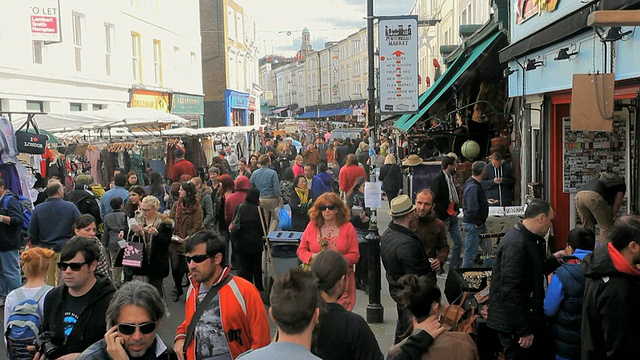 英国伦敦notting hill gate的MS Portobello路市场视频素材