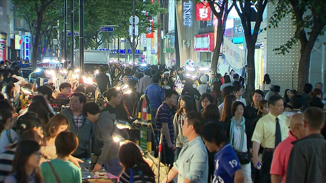 韩国首尔明洞购物区ZI女士视频素材