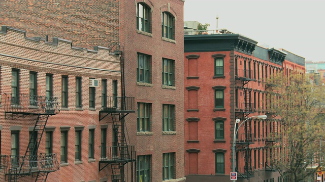 MS Greenwich Village Residential bricks buildings /纽约，纽约，美国视频素材