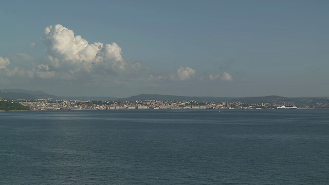 意大利弗利利威尼斯朱利亚的里雅斯特海湾城市景观视频素材