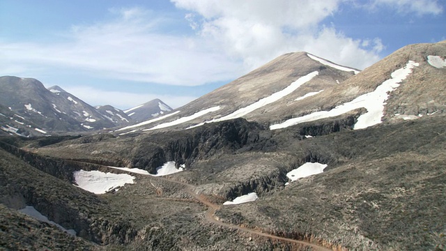 WS鸟瞰图的莱夫卡奥里山，白色山脉/莱夫卡奥里山，克里特岛，希腊视频素材