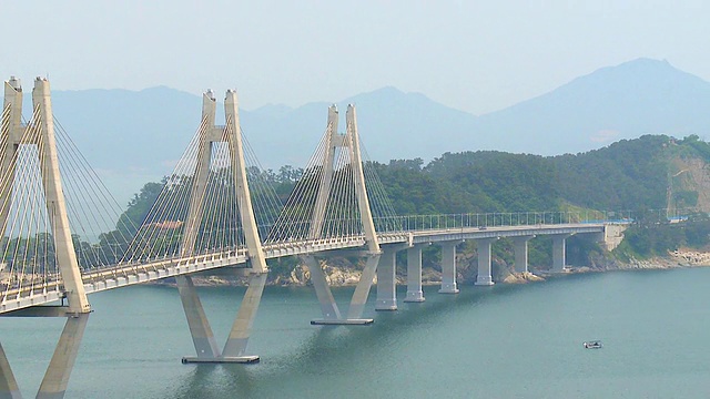 WS ZO韩国庆相南道大地桥的景观视频素材