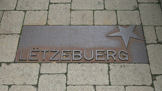 MS Sign of Luxembourg Schengen with Musee europeen, Moselle Valley / Schengen，卢森堡视频素材