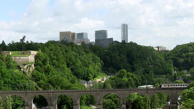 MS Shot of Kirchberg /卢森堡视频素材