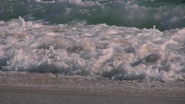 海滩上的浪花视频素材