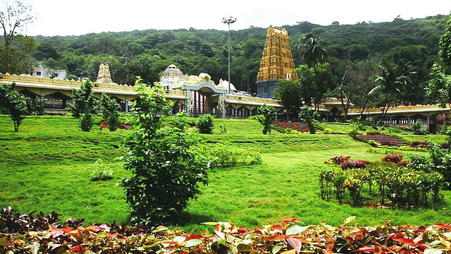 Simhachalam Temple / Visakhapatnam，安德拉邦，印度视频素材