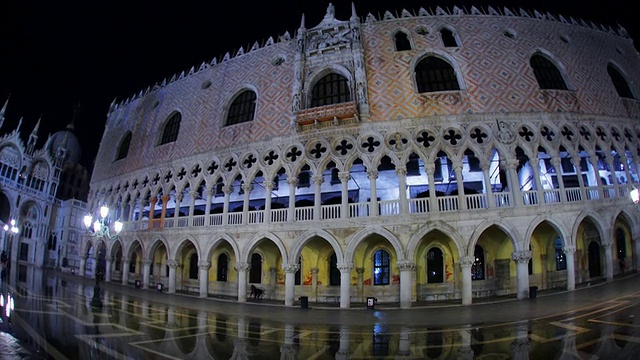 HYPERLAPSE Doge's Palace Piazzetta San Marco 倒影视频素材