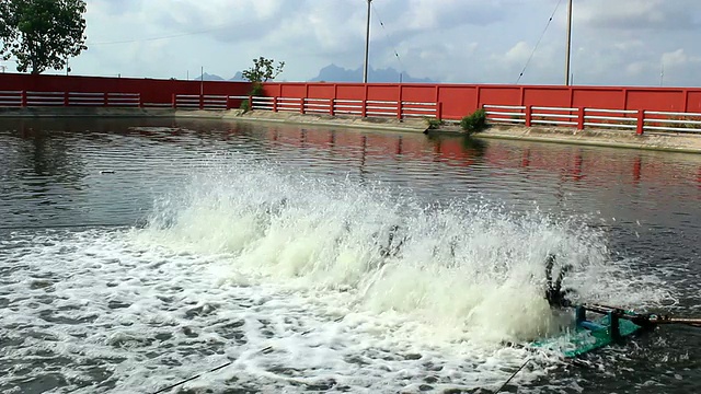 叶轮式增氧机视频素材