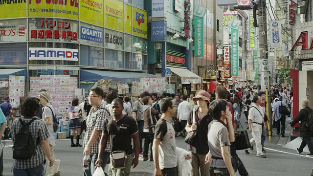 秋叶原电力区，成为东京的小田中心视频素材