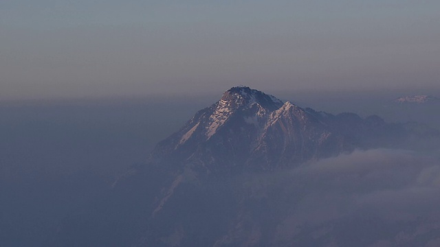 Eiger山的WS空中全景云图/瑞士视频素材