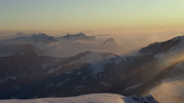 WS AERIAL ZI View of Snow covered mountain at dusk /瑞士视频素材