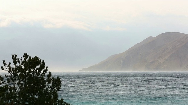 海上有暴风雨天气视频素材