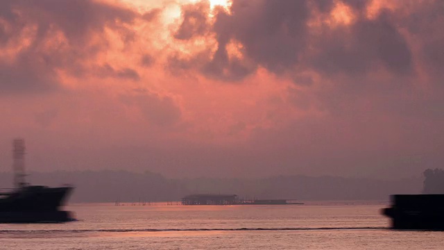 海上日出视频素材