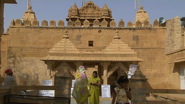 印度拉贾斯坦邦Jaisalmer Parshwanath寺庙开枪射击视频素材