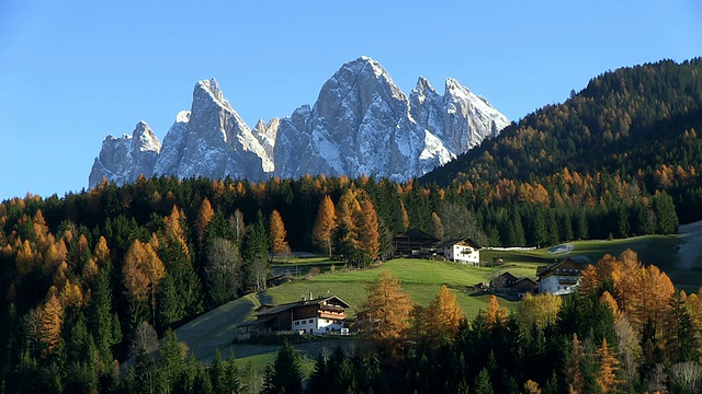 Val di Funes和geisler山/南蒂罗尔，上阿迪杰，意大利视频素材