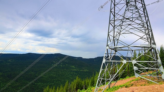 高山高压电线视频素材