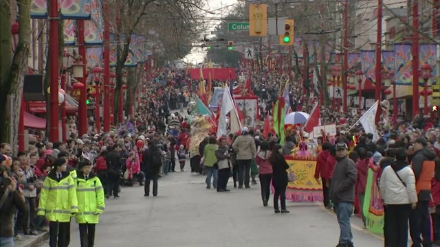 WS ZI中国新年游行现场/加拿大不列颠哥伦比亚省温哥华视频素材