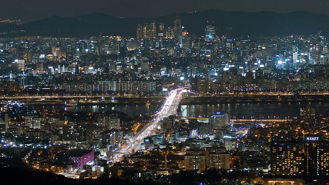 韩国首尔汉南大学桥地区WS T/L夜景视频素材