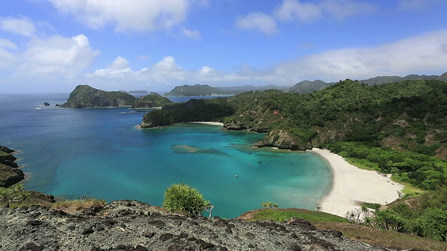 日本东京，小民ato海岸和Copepe海岸，小笠原群岛，Chichi jima岛的观察甲板视频素材