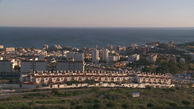 城市海景/ Benalmadena，安达卢西亚，西班牙视频素材