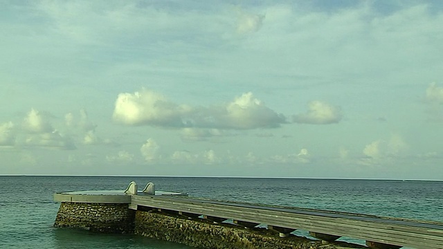 时间流逝海滩马尔代夫男性视频素材