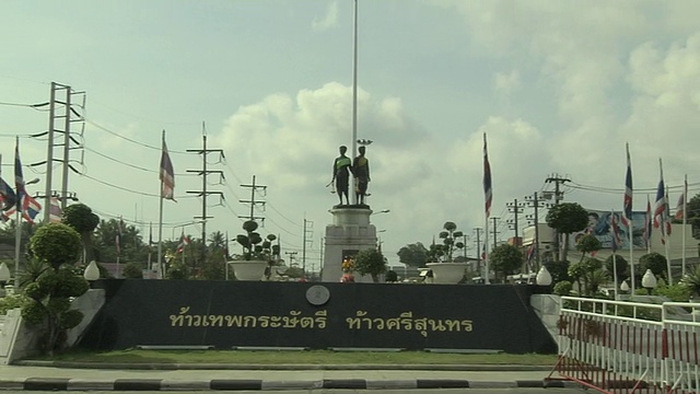 两个女英雄纪念碑普吉岛泰国视频素材