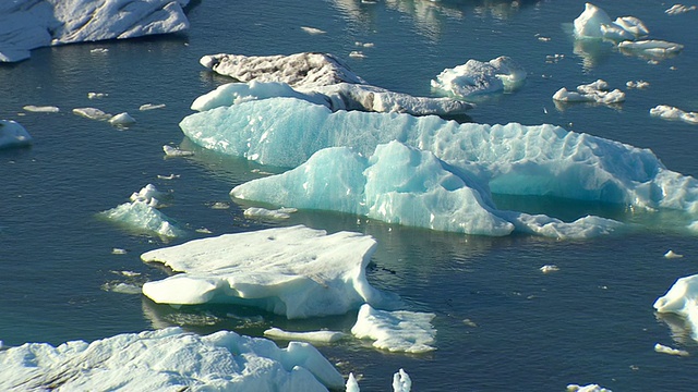 冰岛Jokulsarlon冰山的WS鸟瞰图视频素材