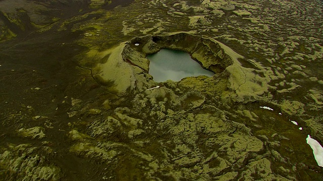 冰岛拉基火山和熔岩平原的WS鸟瞰图视频素材