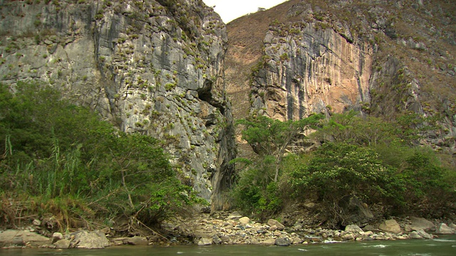 乌特库班巴河[里约热内卢乌特库班巴]，秘鲁[PerÃº]视频素材