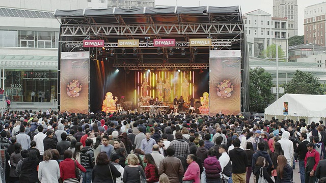 排灯节庆祝市中心视频素材