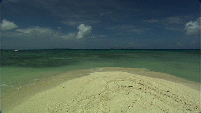 南太平洋楚克泻湖沙滩沙点视频素材