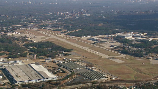 美国乔治亚州士麦那市多宾斯空军基地的WS鸟瞰图视频素材