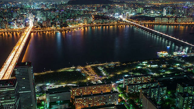 WS T/L汉江夜景(Yeouido地区)/首尔，韩国视频素材