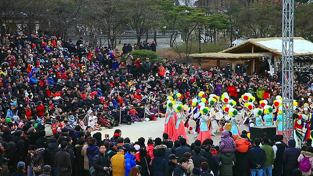 MS韩国传统音乐表演团体在韩国首尔南山民俗村音频表演的照片视频素材