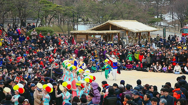 MS韩国传统音乐表演团体在韩国首尔南山民俗村音频表演的照片视频素材