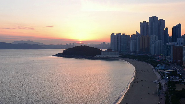 日落时的海云台海滩/釜山，韩国视频素材