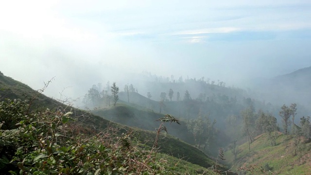 印度尼西亚爪哇伊真火山周围视频素材