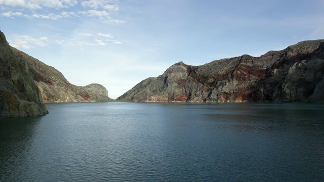 印度尼西亚爪哇伊真火山湖视频素材