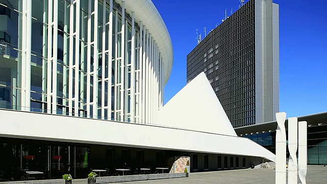 MS Shot of Kirchberg and Place de l'Europe with Philharmonie /卢森堡视频素材