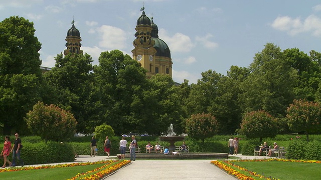 PAN Munich Hofgarten和Theatine Church视频素材