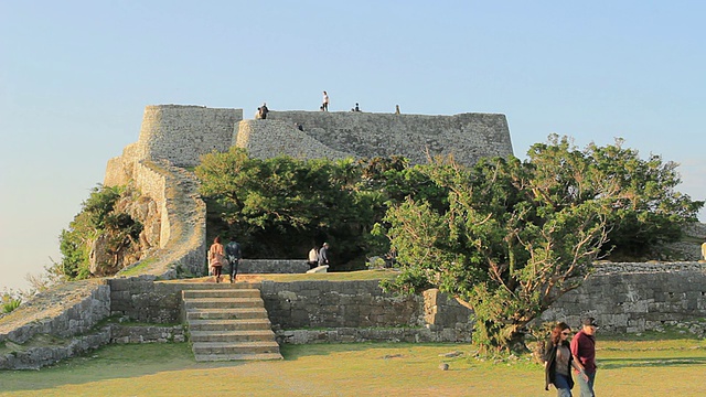 世界遗产/日本冲绳胜仁町胜仁城堡WS View of Katsuren Castle视频素材