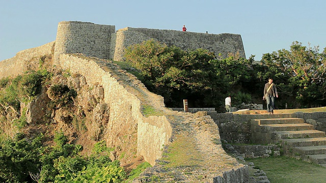 日本冲绳县胜仁城堡WS View of Katsuren Castle / Katsuren cho视频素材