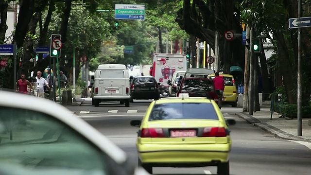 MS Streets os Leblon neighborhood /里约热内卢de Janeiro，巴西视频素材