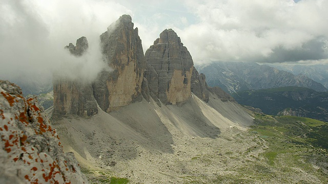 山景，三峰白云石视频素材