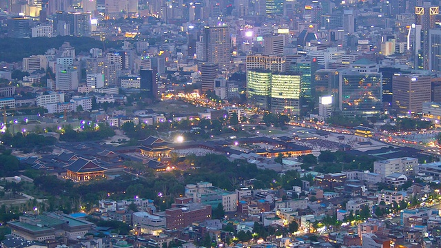 WS T/L ZI韩国首尔，gyeobokung皇宫和首尔市中心视频素材