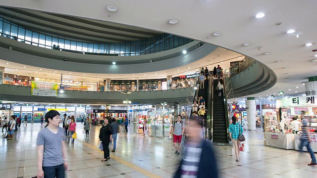 水原火车站/水原，京畿道，韩国视频素材