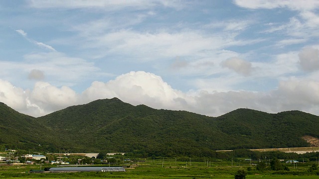 WS T/L View of Rural Scene / Gimhae，庆尚南道，韩国视频素材